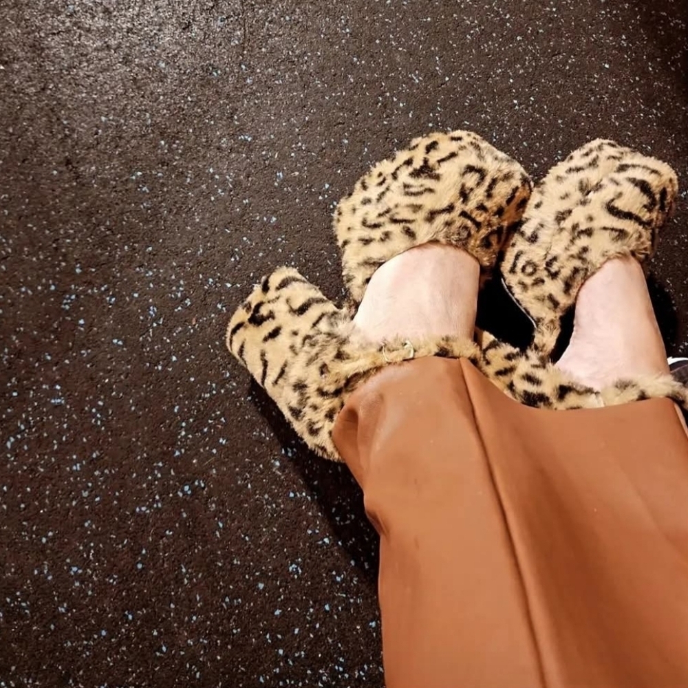 Leopard Print Fuzzy Heeled Sandals With Hat